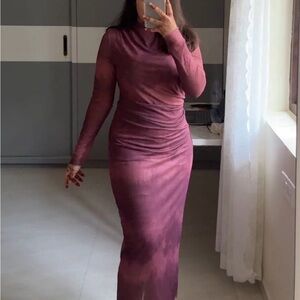 Zara Long-Sleeve Mesh body-con Dress in burgundy